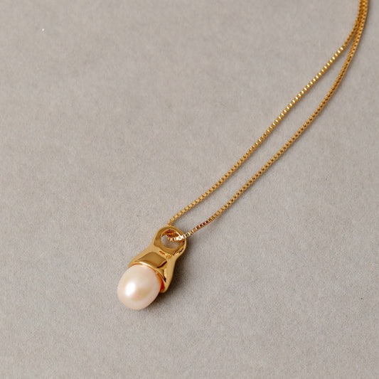 Lucia 18k gold plated Pearl necklace