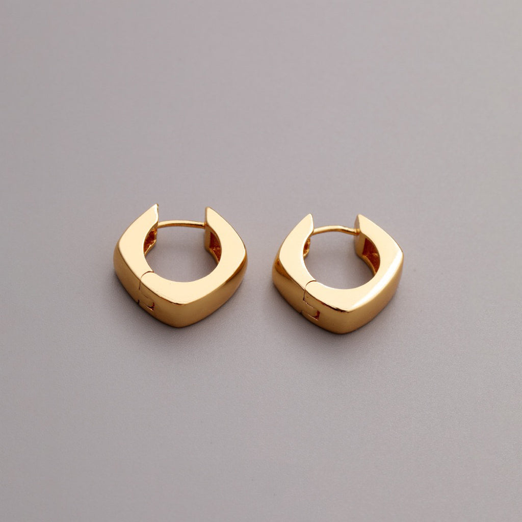 Tessa 18k gold plated chunky huggie earrings