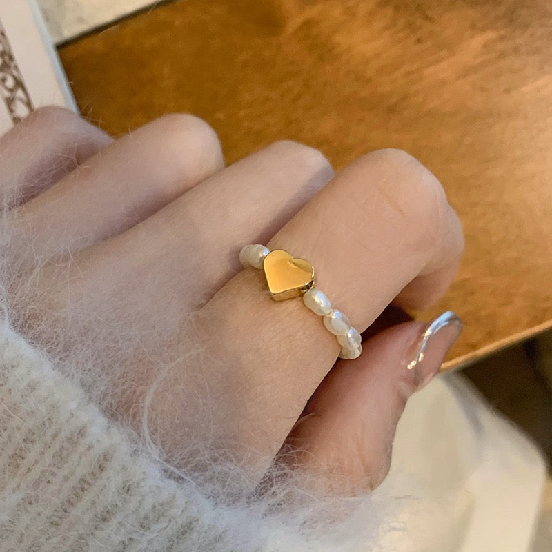 Freshwater pearl ring with gold heart